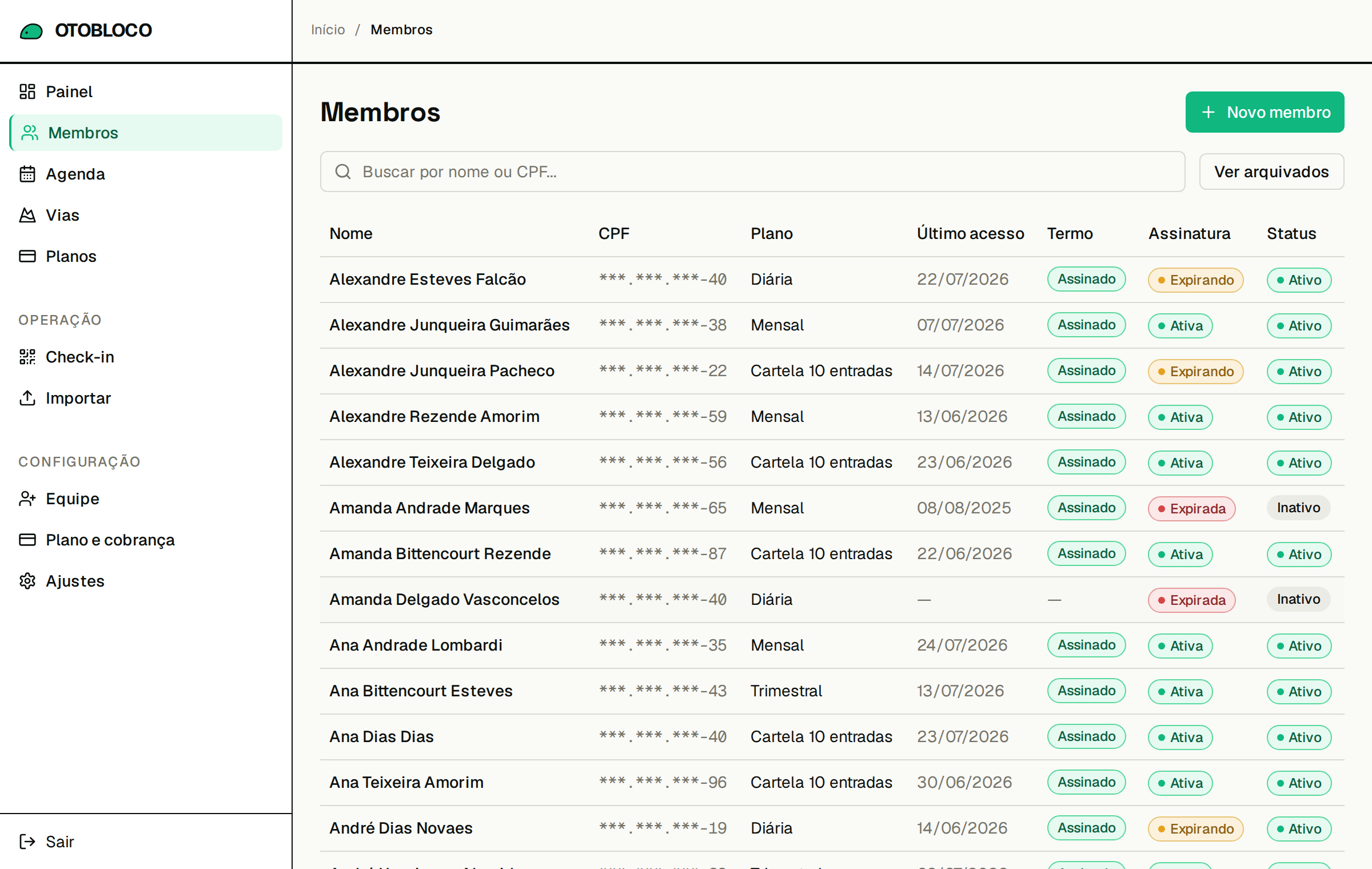 Lista de membros do Otobloco com busca e filtros de status